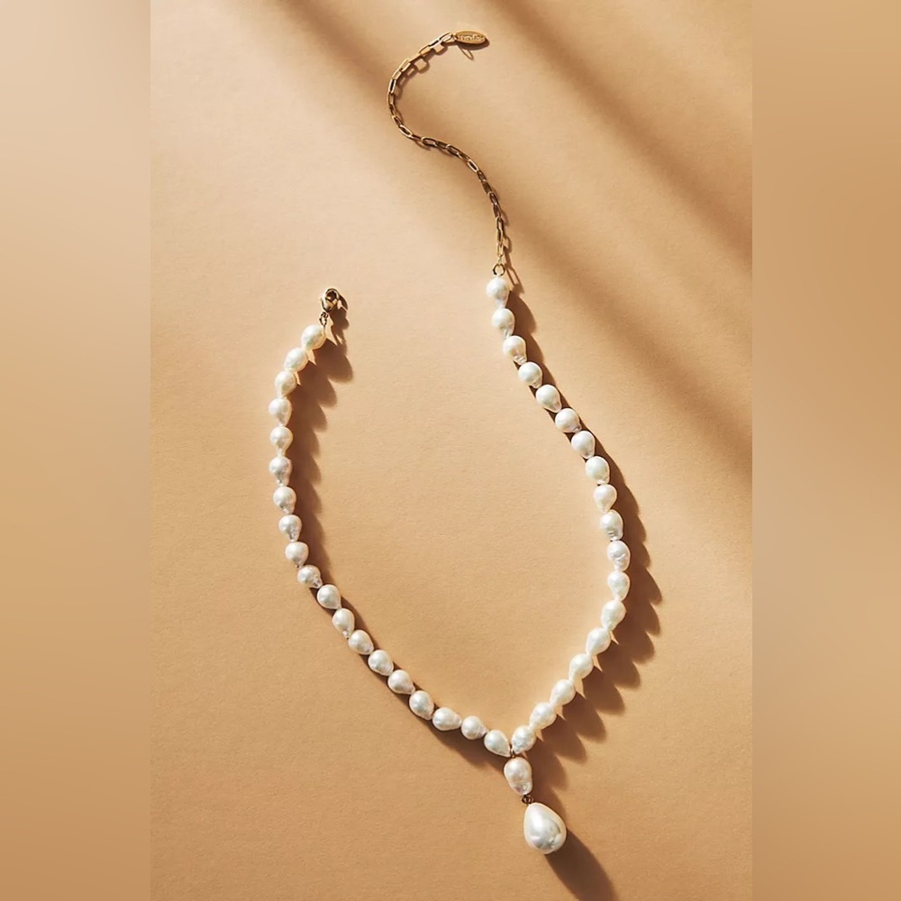 NWT Pearl Teardrop Necklace